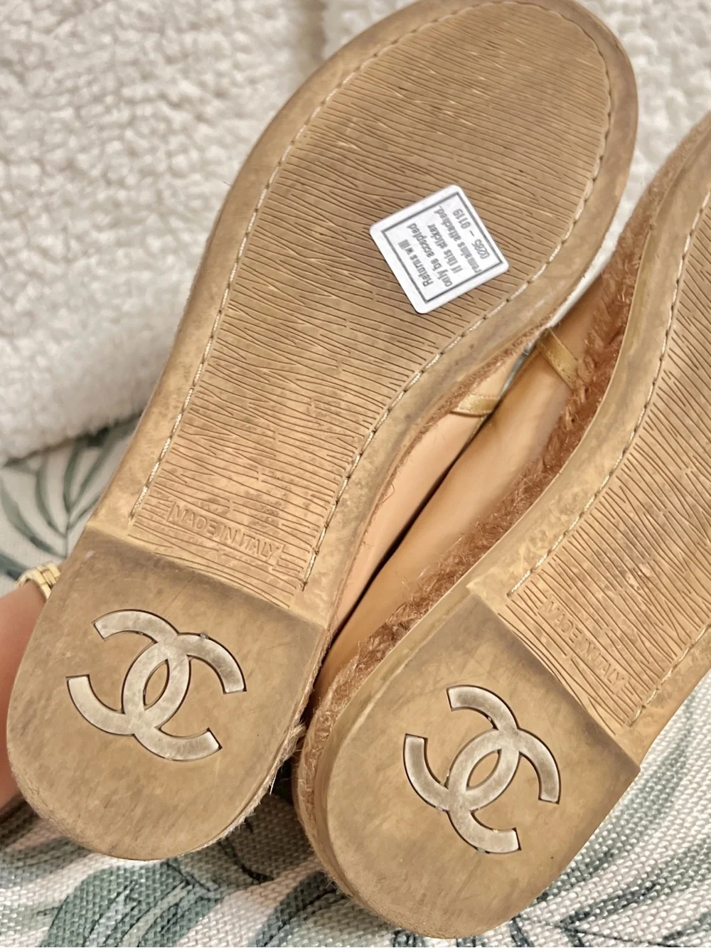 CHANEL Beige Patent Leather CC Logo Jute Espadrille Loafer Flats EU 35.5 US 5.5